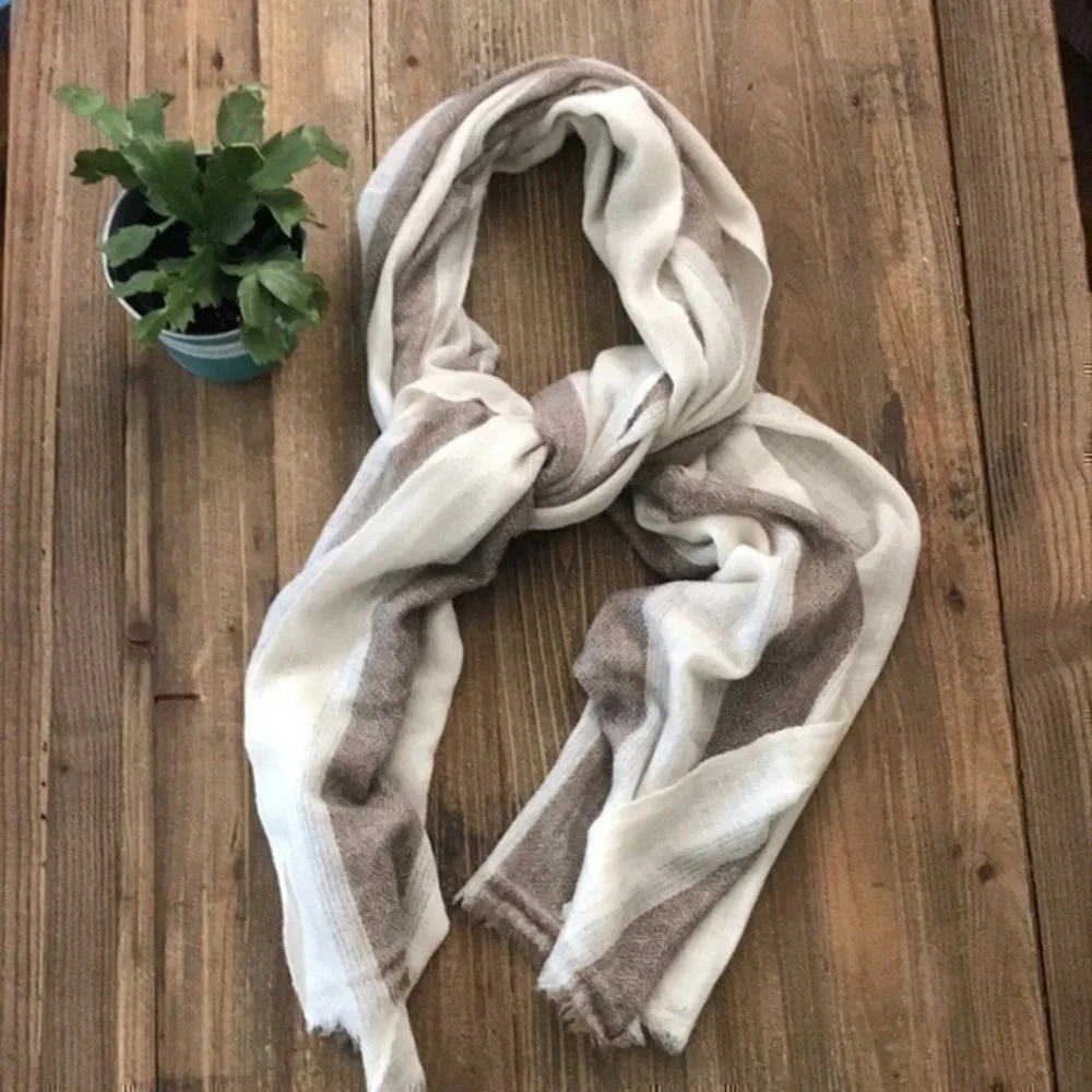 Wrap/ Scarf/ Shawl 100% Exclusive Cashmere Hand Made in Nepal 27”x78”